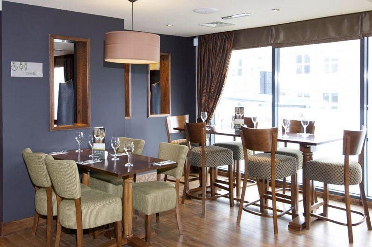 Premier Inn เมดสโตน ภายนอก รูปภาพ