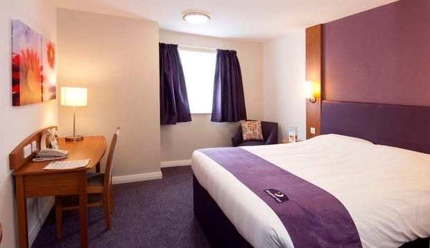 Premier Inn เมดสโตน ภายนอก รูปภาพ